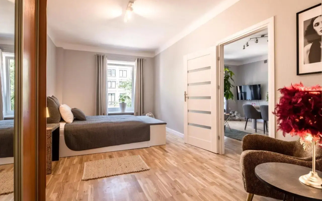 White Residence 4rooms - City Center