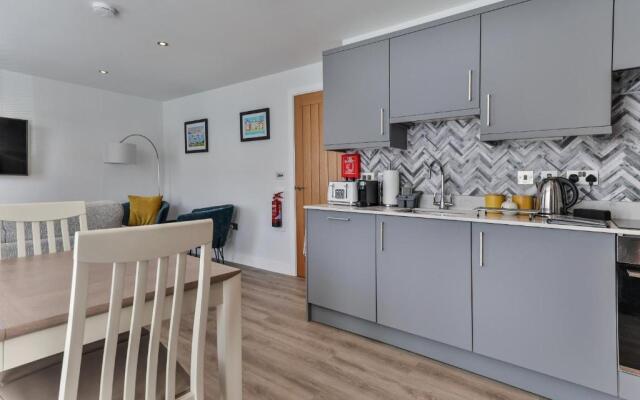 13 Belle House - Apartment 1