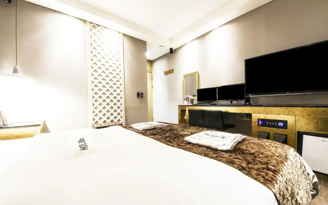 Blixx Hotel