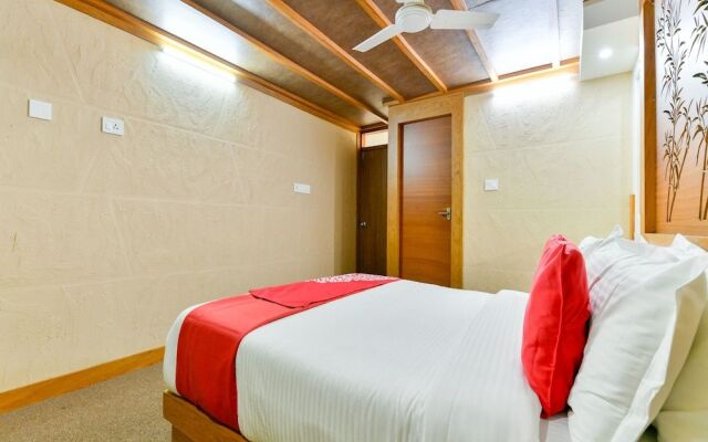 OYO 16838 Big B Houseboat 10 BHK