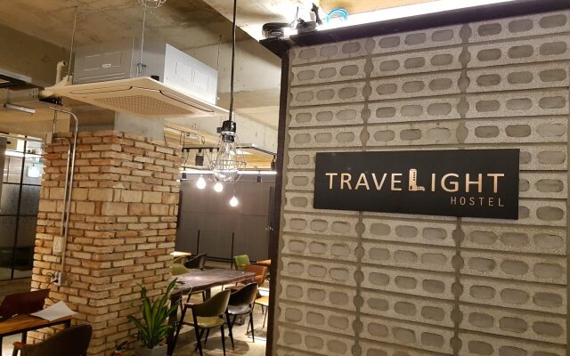 Travel Light Hostel