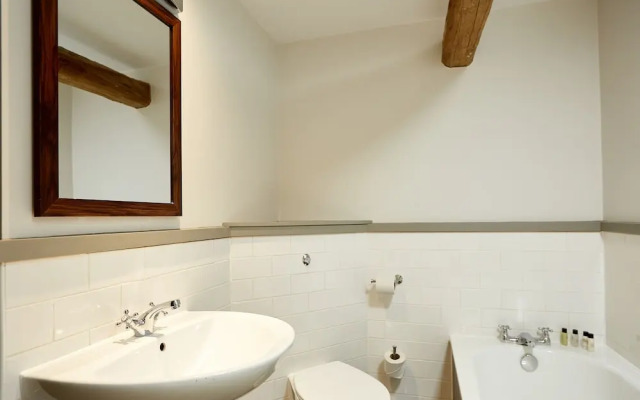 Kings Head Masham by Greene King Inns