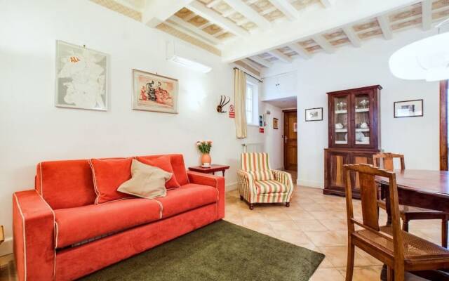 Elegant 1Br Flat in Amazing Central Location!