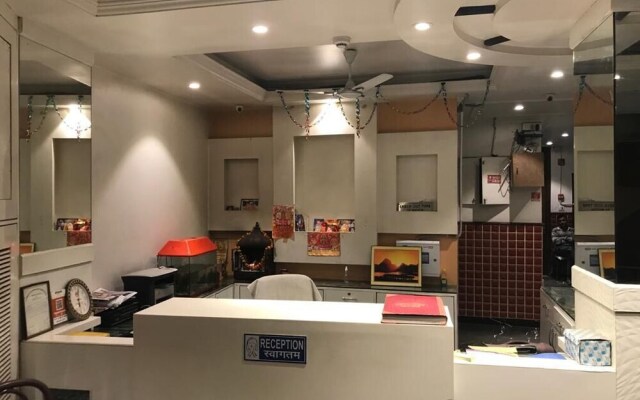 Hotel Crystal Deluxe at New Delhi Railway Station