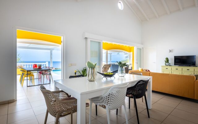 Perfect Villa At Famous Coral Estate - 5 Min To The Beach