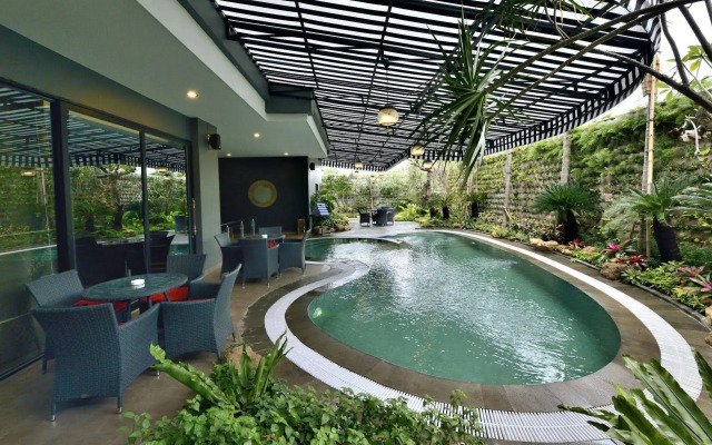 Amaroossa Cosmo Jakarta
