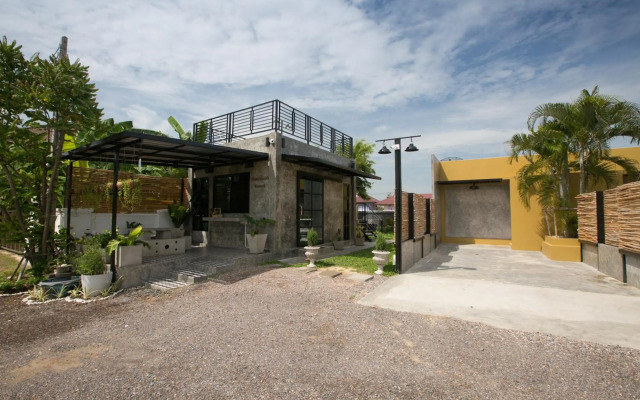 Pimchanok Resort