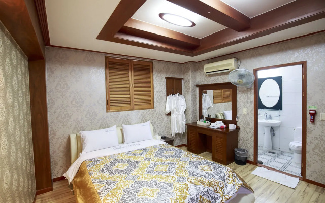 Galleria Hotel
