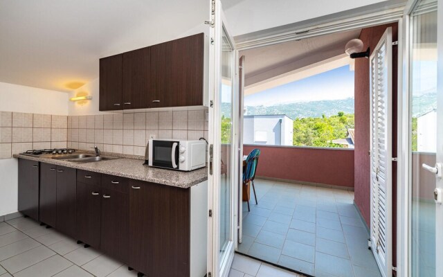 Nice Apartment in Rovanjska With 2 Bedrooms and Wifi