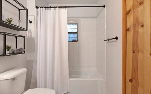 Cabin Creek Fire Pit Hot Tub