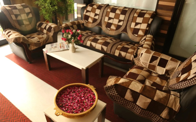 Hotel Madni Royale