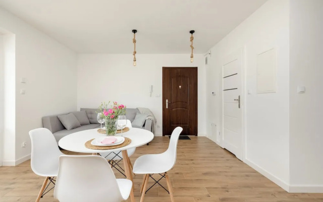 Bright Studio in Darlowo by Renters