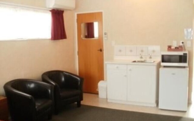 Gloucester House Motel