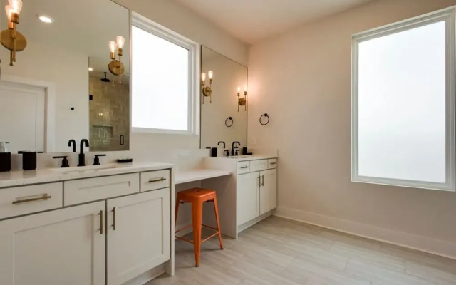 Rock N Roll Huge Space Games