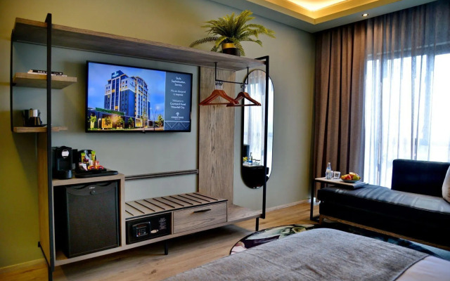 Courtyard Hotel Waterfall City