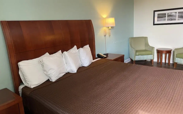 Ocean Sands Beach Boutique Inn - Stay At the Beach