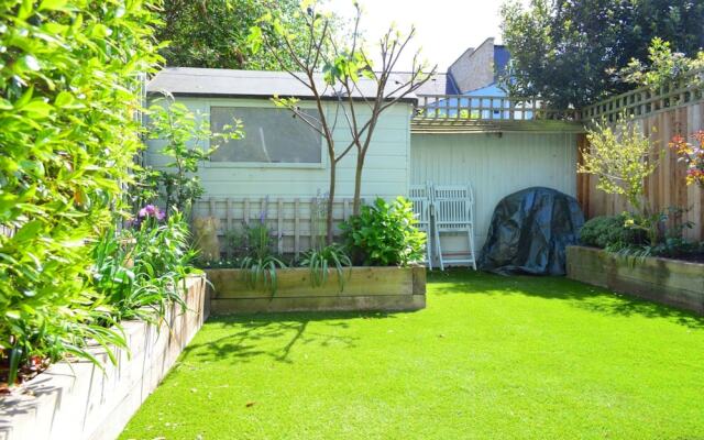 Amazing 4 Bedroom Family Home in a Calm Area