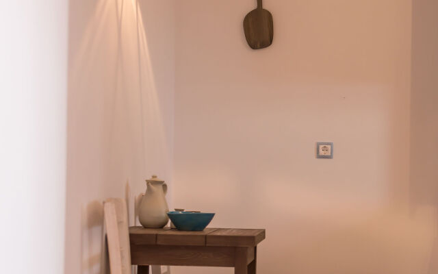 Enastron Suites