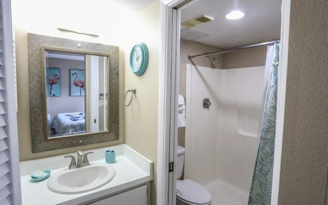 Estero Yacht & Racquet 310