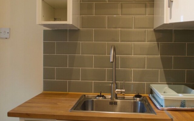 1 Bedroom Flat 15 Minutes From Edinburgh City Centre
