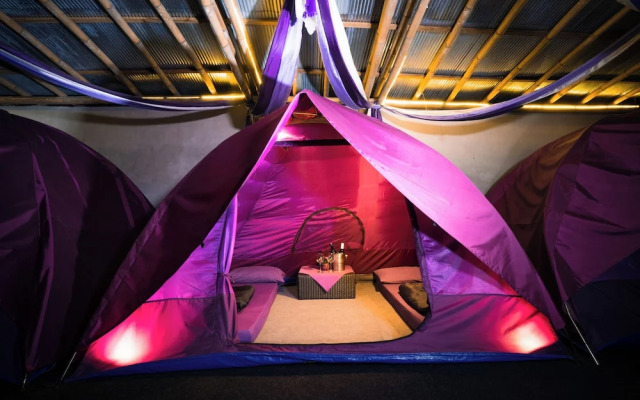 Hiker's Camp at Toya Devasya