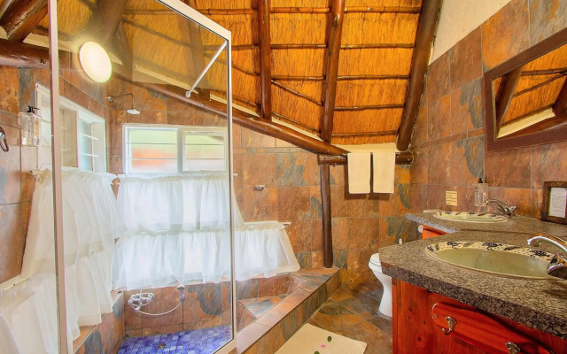 Royale Marlothi Safari Lodge