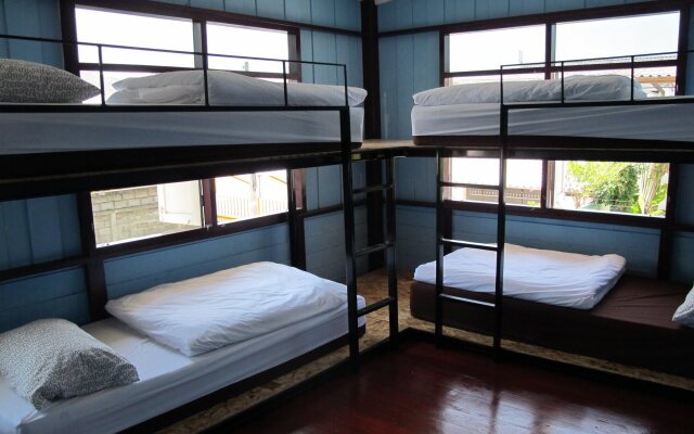 Hipstel Hostel & Bistro at Huahin 82