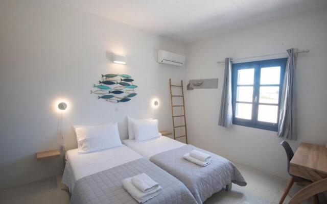 SALTY 2 Brand New 1 BD apartment in the heart of Naousa