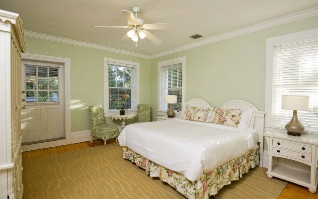 Weatherstation Inn