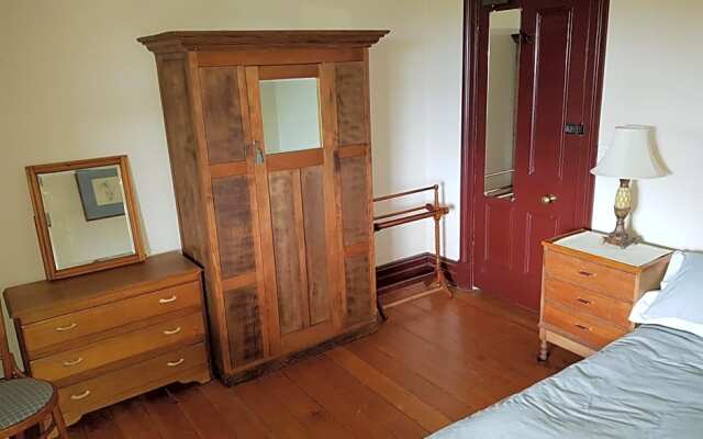 Holmhurst Guest House