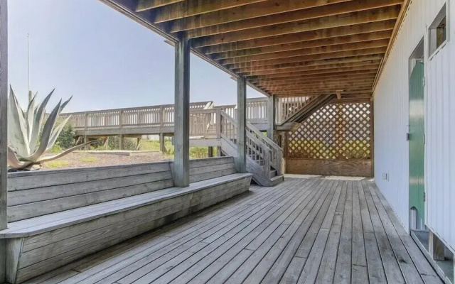 Oceans 111 by Topsail Realty