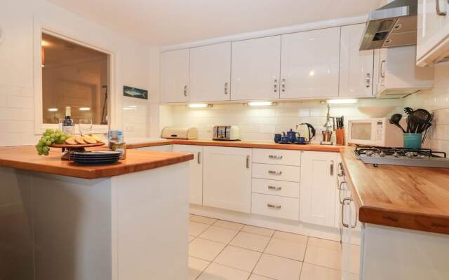 Harbour House Apartment