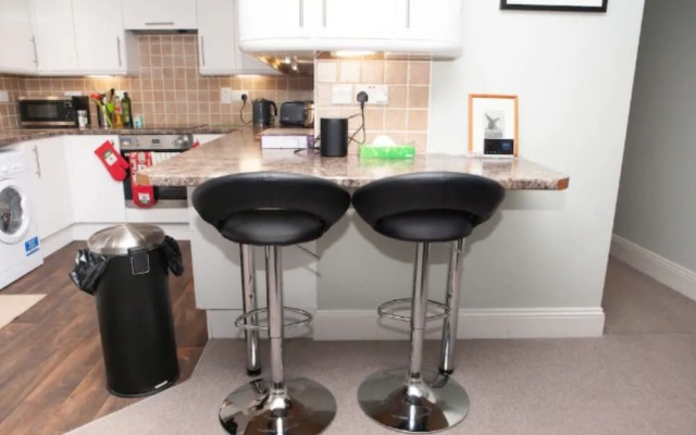 Spectacular & Central Garden Apartment 1 Bedroom
