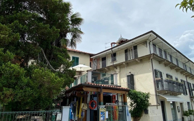 Internazionale Apartment in Feriolo With Lake View and Terrace