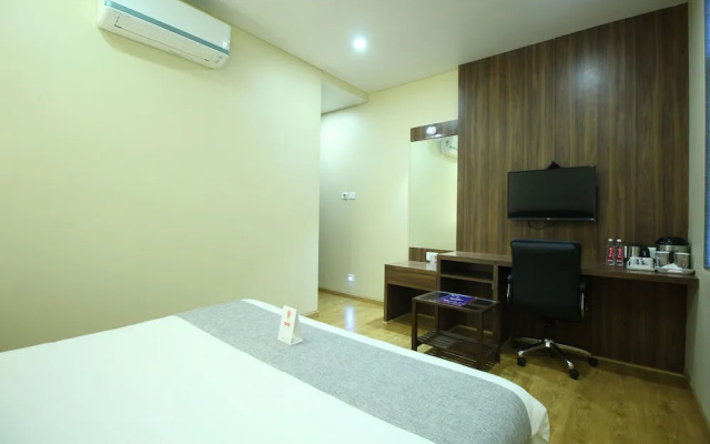 Hotel Limra Vadodara