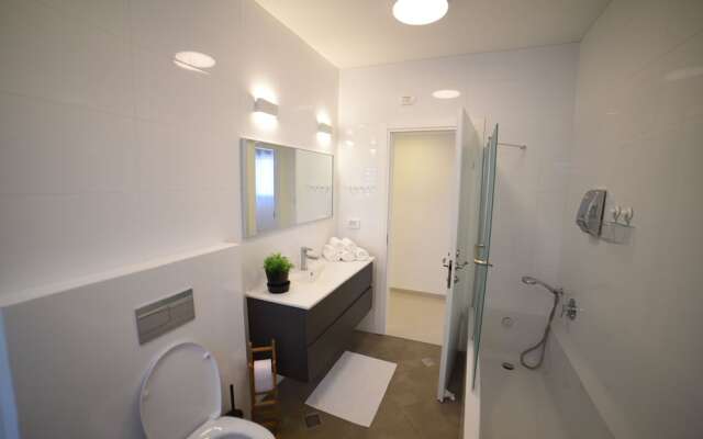 Nino Sky Penthouse