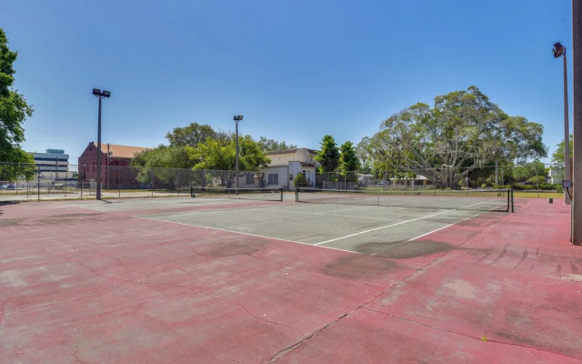 Pet-friendly Palmetto Duplex ~ 2 Mi to Riverwalk!