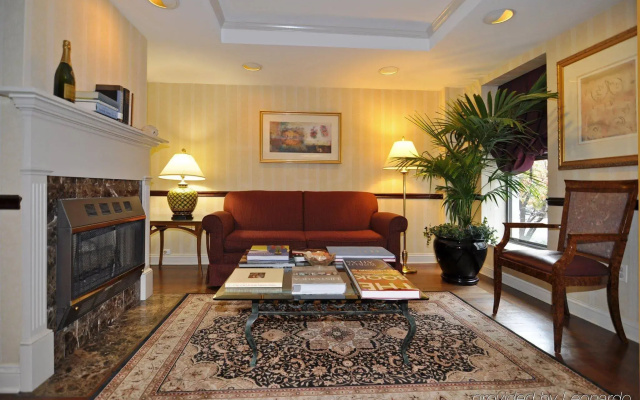 West End Washington DC, Tapestry Collection by Hilton