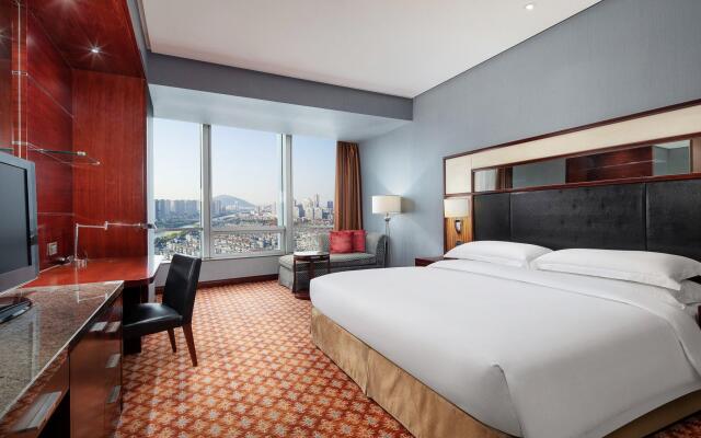 Crowne Plaza Wuxi City Center, an IHG Hotel