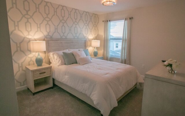 1581 PD - Exquisite 6BR Haven: Private Pool