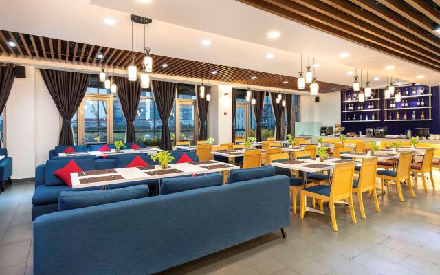 ibis Saigon South