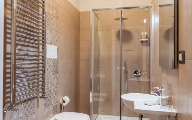 Neapolitan Skyscraper Apartment