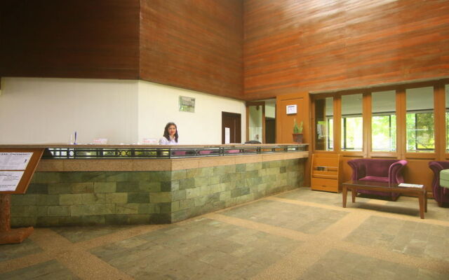 KC Hillcrest Hotel and Golf Club
