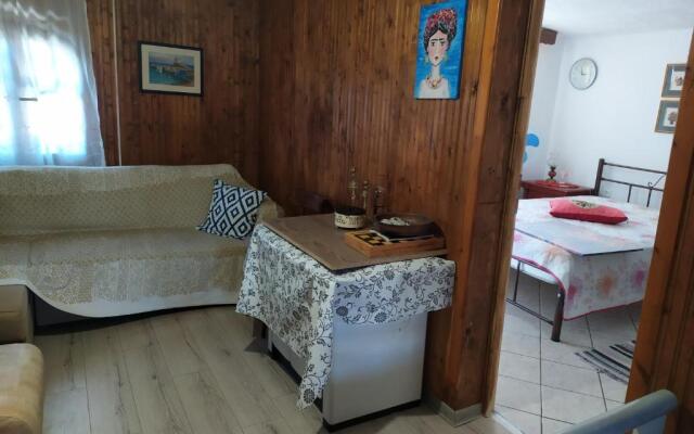 Real Holidays Antoniadou - Rustic House