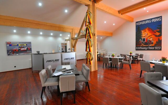 Fast Lane Hotel