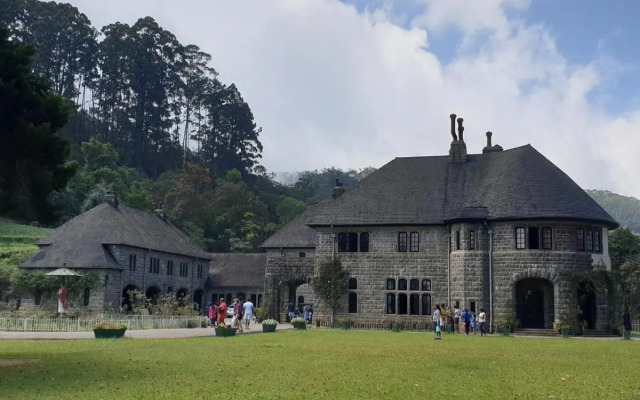 Blackwood Hotel