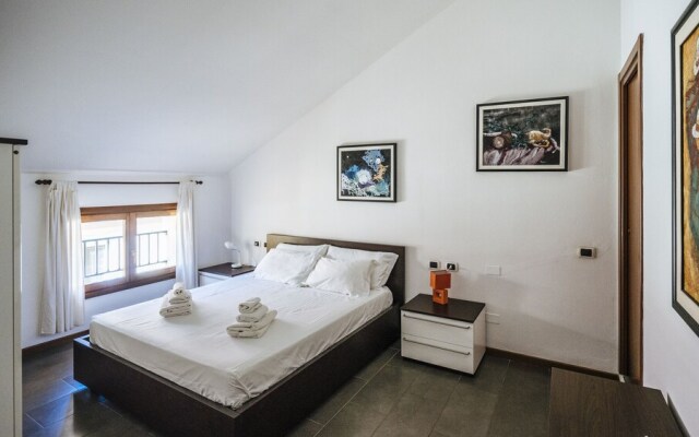 Viale Hambury 51