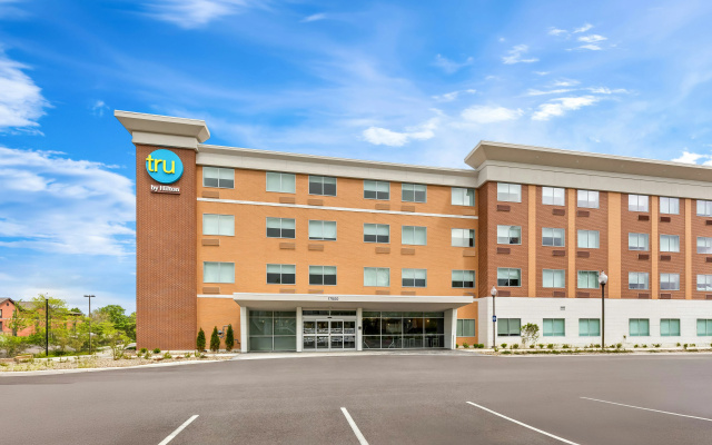 Tru By Hilton Middleburg Heights Clevel...