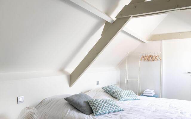 Luxury Villa in Sint-Idesbald with Hot Tub