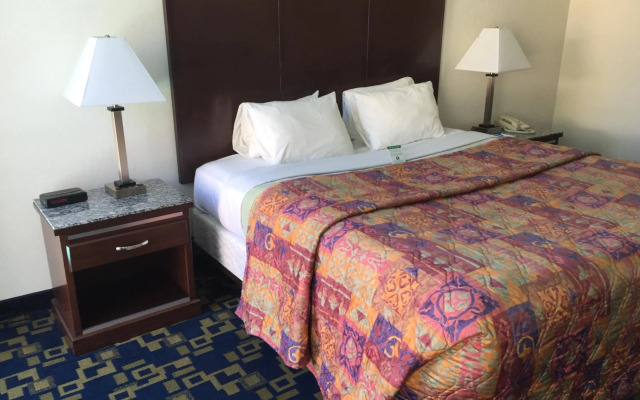 Motel 6 Oceanside, CA Marina / Camp Pendleton